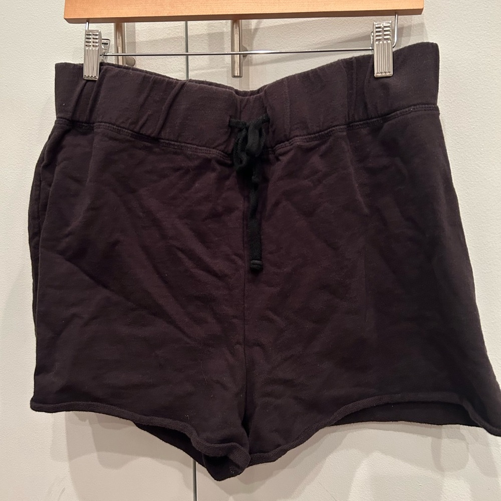 James Perse black cotton shorts. Size 4 (S/M). Great condition.